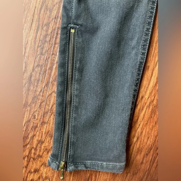 7 For All Mankind The Skinny Black Gray Distressed Jeans Side Zipper Leg Size 25 - Picture 8 of 8